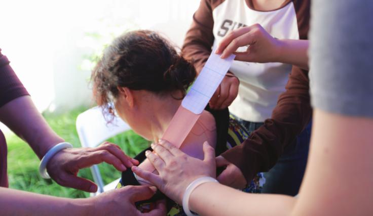 “愛(ài)佑中國(guó)”項(xiàng)目啟動(dòng) 揚(yáng)子江藥業(yè)集團(tuán)微循環(huán)貼公益服務(wù)廣受好評(píng)